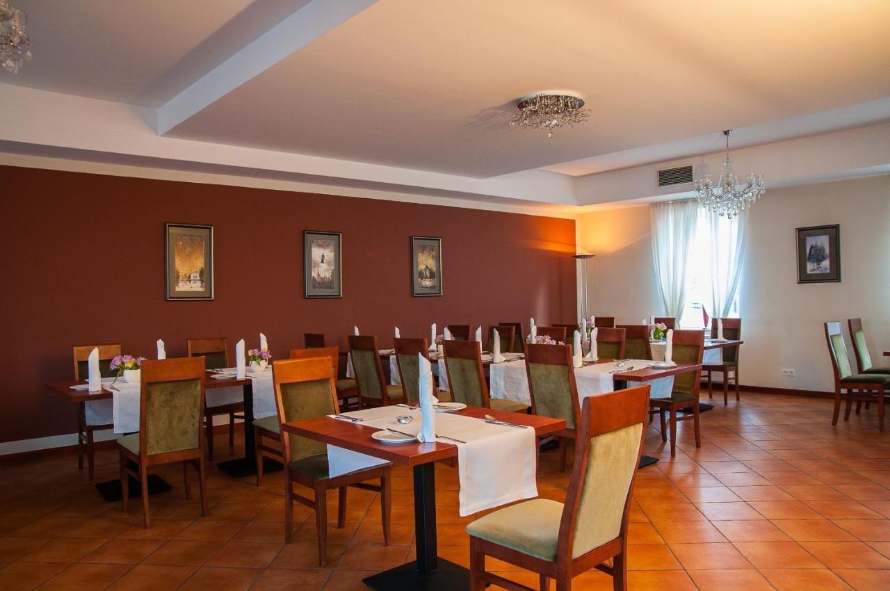 Отель Hotel Hugo Business & Spa Кендзежин-Козле-18